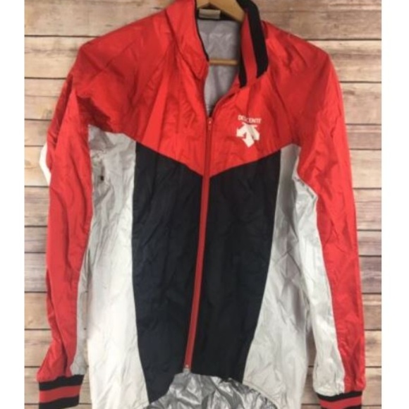 descente cycling jacket